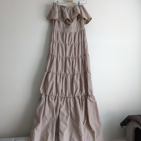 Off the shoulder Tiered Maxi Dress - tall - Picture 6 of 12